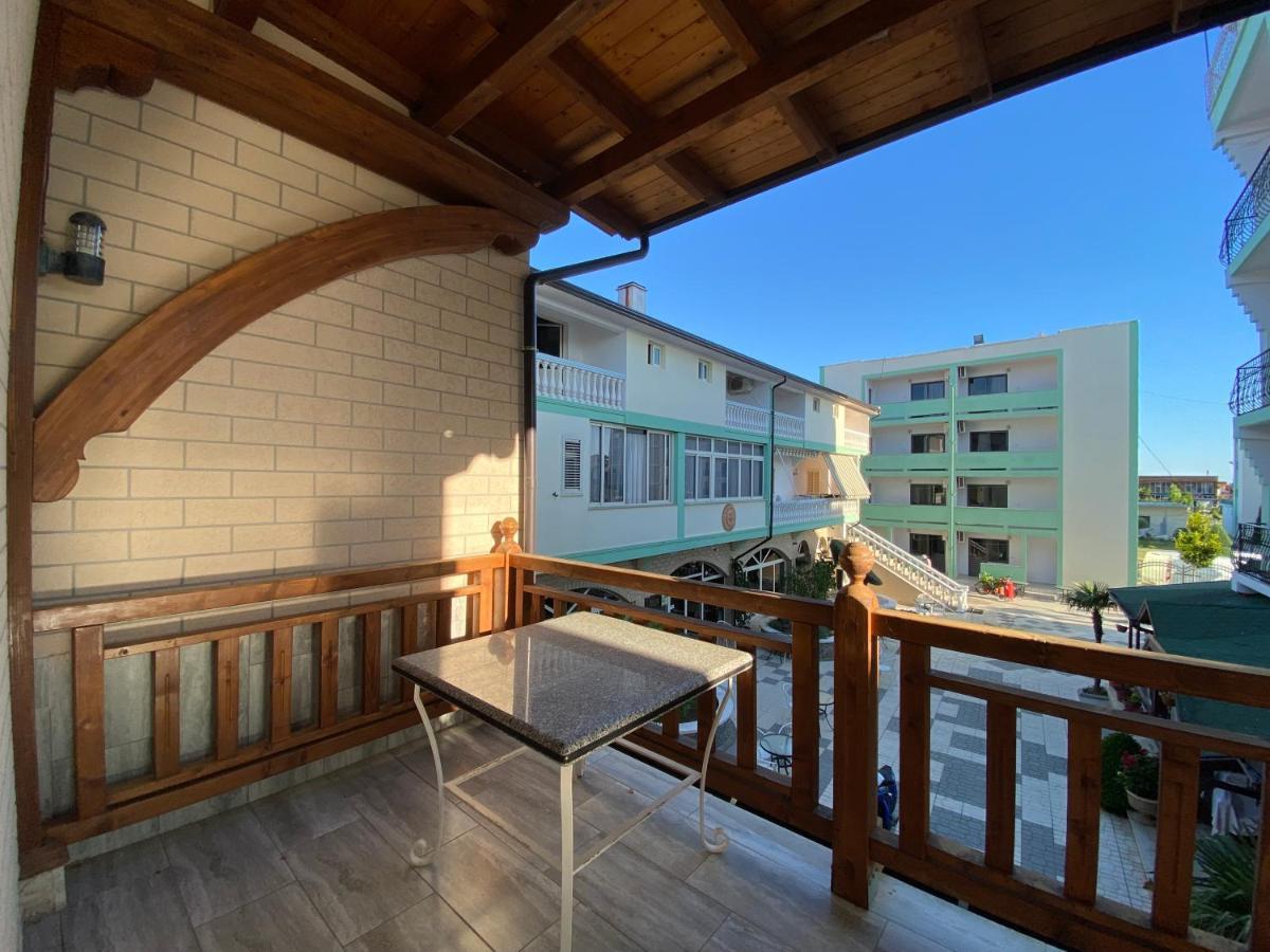 Kompleksi Jakaj Velipojë Exterior foto