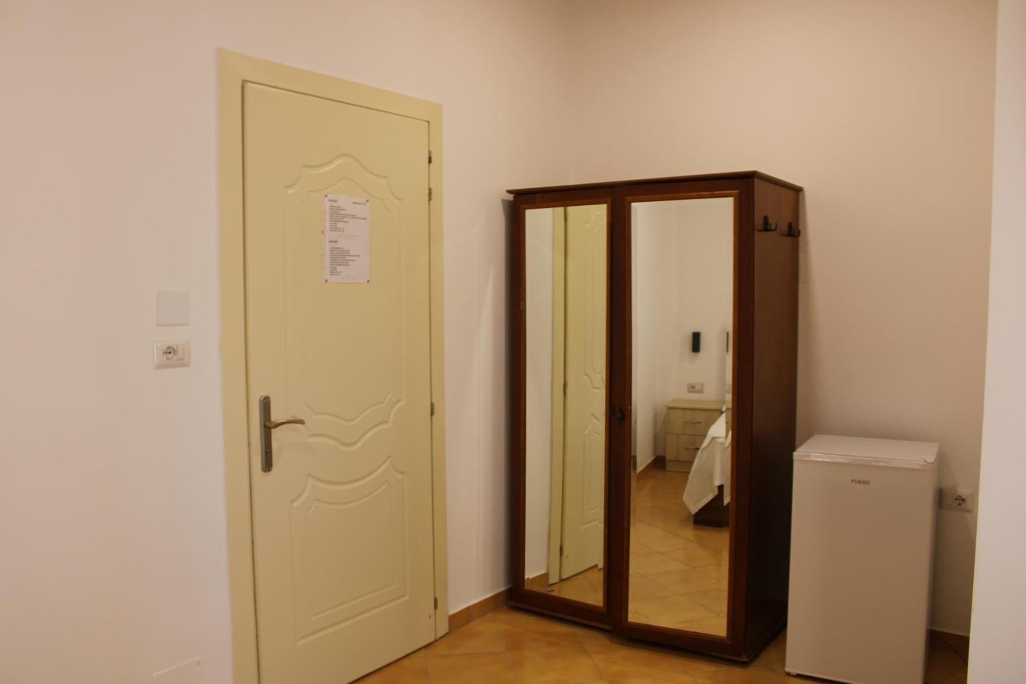 Kompleksi Jakaj Velipojë Exterior foto
